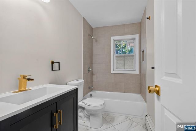 520 Grand Avenue, Rahway, NJ 07065