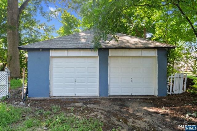 520 Grand Avenue, Rahway, NJ 07065