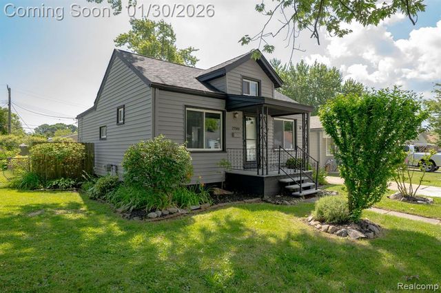 27500 Tighe Street, Roseville, MI 48066