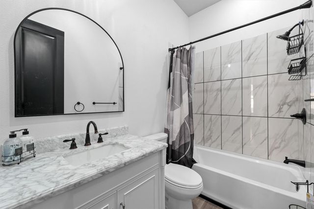 210 Canary Street, Point Blank, TX 77364