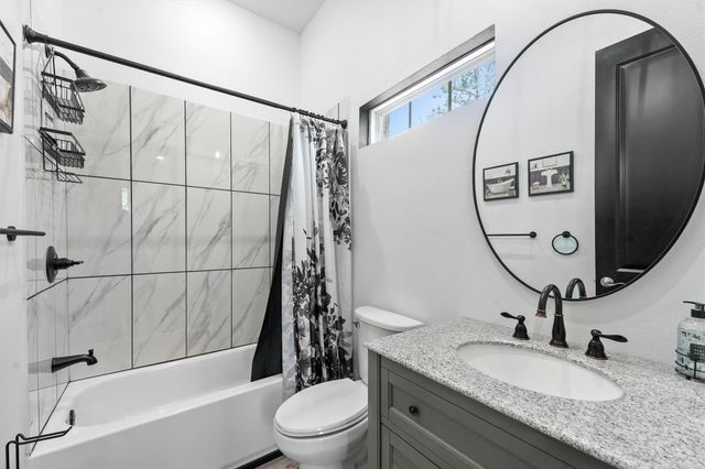 210 Canary Street, Point Blank, TX 77364