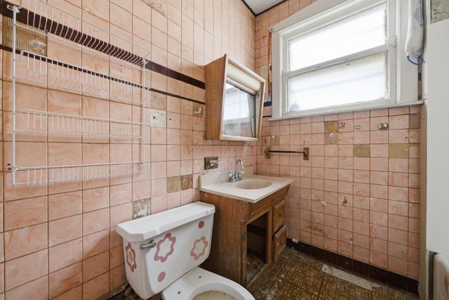 3422 W 60th Street, Chicago, IL 60629