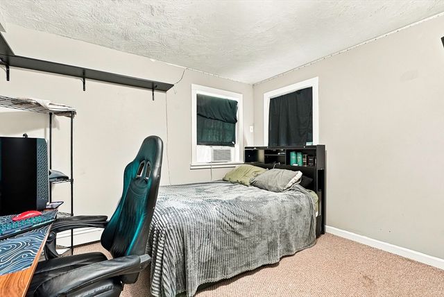 188 Maple St, Douglas, MA 01516