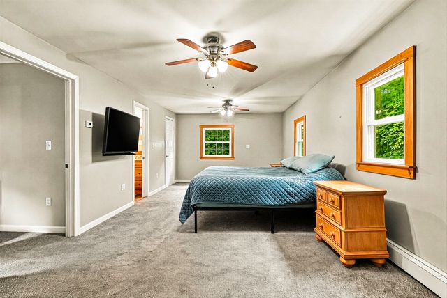 188 Maple St, Douglas, MA 01516