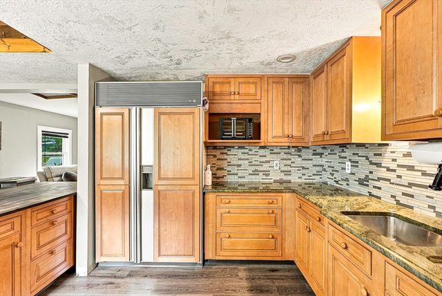 188 Maple St, Douglas, MA 01516