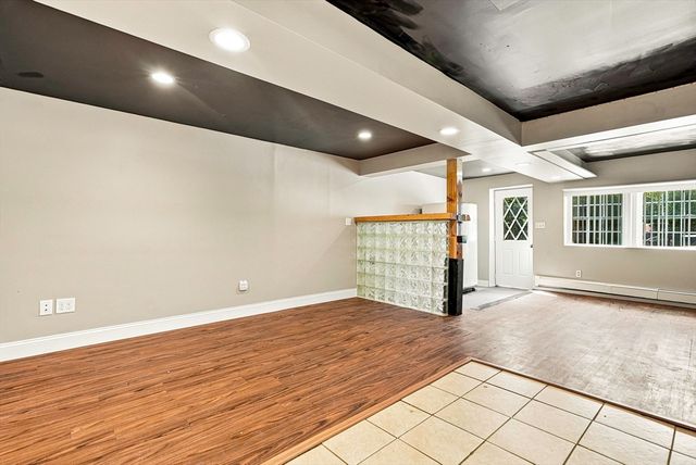 188 Maple St, Douglas, MA 01516