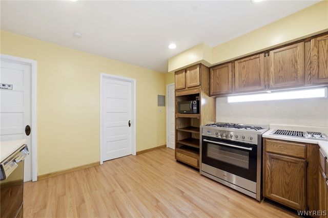 421 West Delavan Avenue S, Buffalo, NY 14213