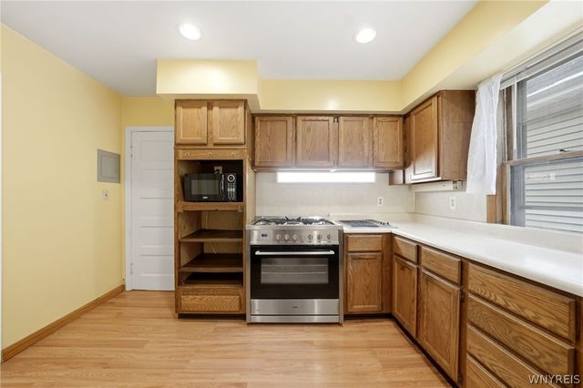 421 West Delavan Avenue S, Buffalo, NY 14213