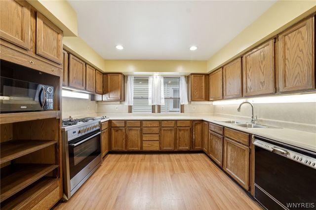 421 West Delavan Avenue S, Buffalo, NY 14213