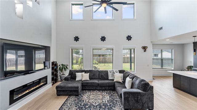 1111 Longbourn Drive, Centerton, AR 72719