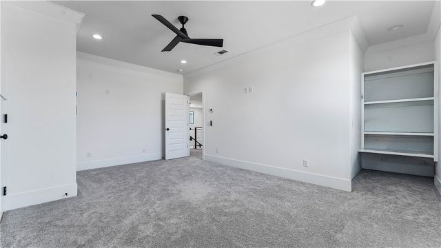 1111 Longbourn Drive, Centerton, AR 72719