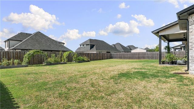 1111 Longbourn Drive, Centerton, AR 72719