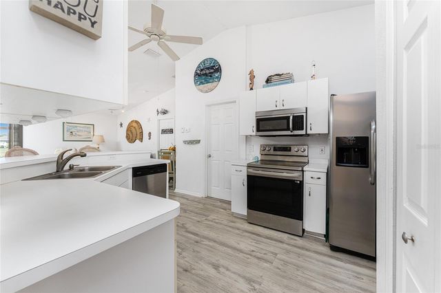 9300 MIAMI CIRCLE, Port Charlotte, FL 33981