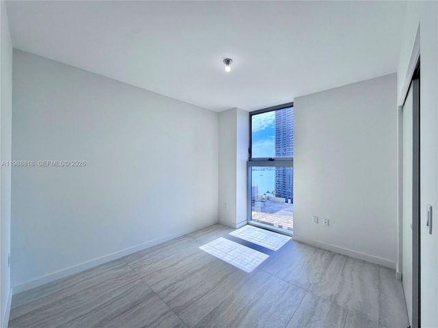 77 SE 5th St 1615, Miami, FL 33131