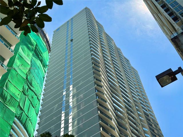 77 SE 5th St 1615, Miami, FL 33131