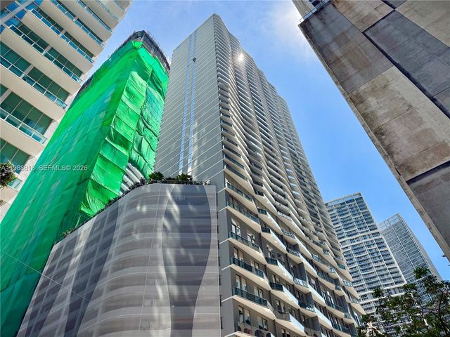 77 SE 5th St 1615, Miami, FL 33131
