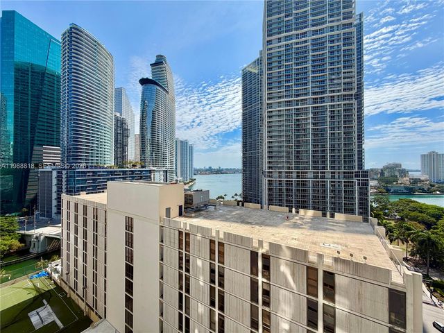 77 SE 5th St 1615, Miami, FL 33131