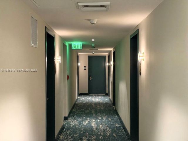 77 SE 5th St 1615, Miami, FL 33131