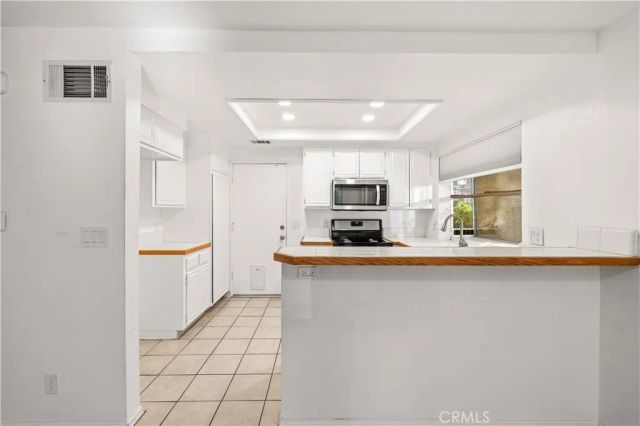 22713 Copper Hill 44, Saugus, CA 91350