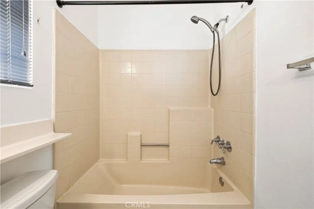 22713 Copper Hill 44, Saugus, CA 91350