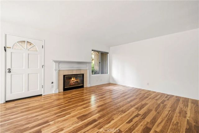22713 Copper Hill 44, Saugus, CA 91350