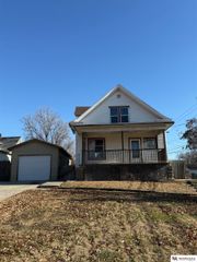 1124 S 7th Street, Lincoln, NE 68502