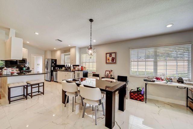 8178 Montserrat Place, Wellington, FL 33414