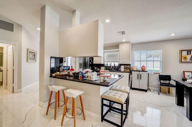 8178 Montserrat Place, Wellington, FL 33414
