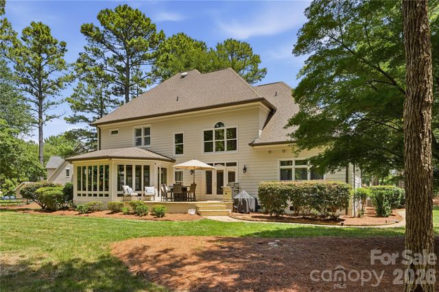 103 White Crest Court, Mooresville, NC 28117