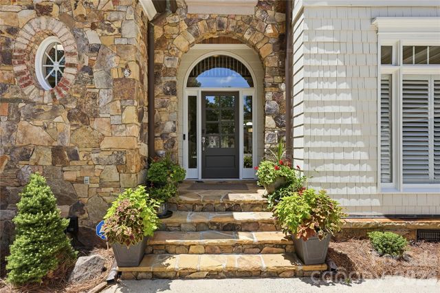 103 White Crest Court, Mooresville, NC 28117