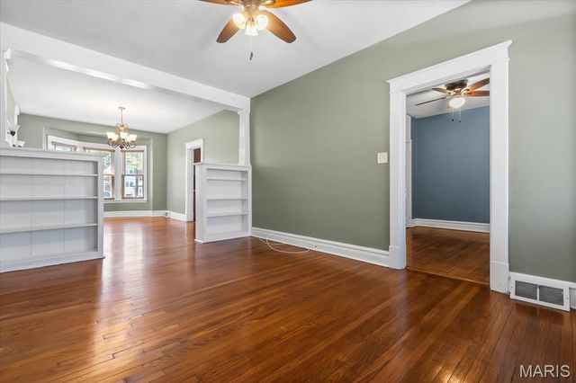 5618 Nottingham Avenue, St Louis, MO 63109
