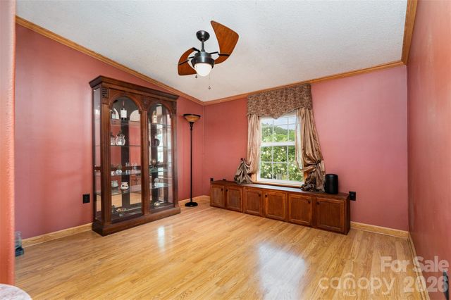 1720 Lowe Drive, Catawba, NC 28609