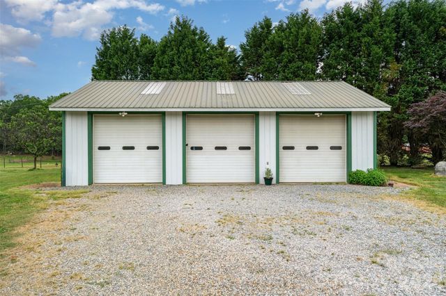 1720 Lowe Drive, Catawba, NC 28609