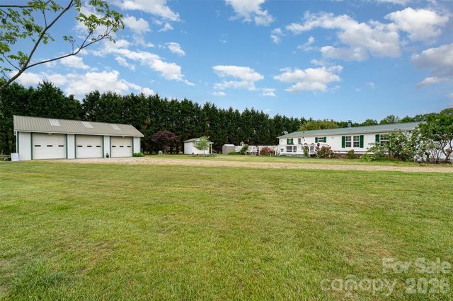 1720 Lowe Drive, Catawba, NC 28609