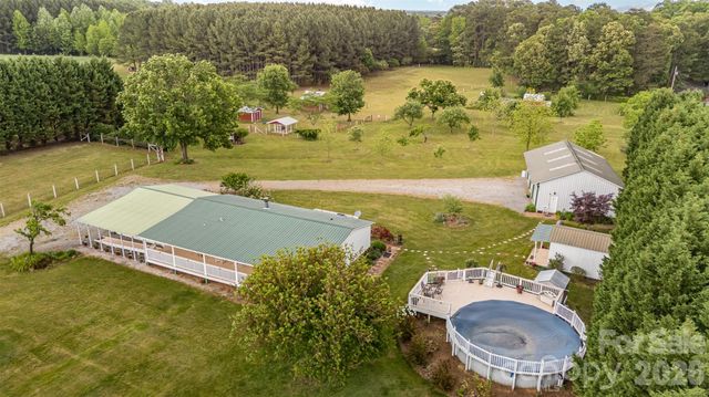 1720 Lowe Drive, Catawba, NC 28609