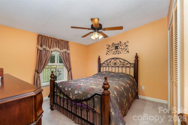 1720 Lowe Drive, Catawba, NC 28609