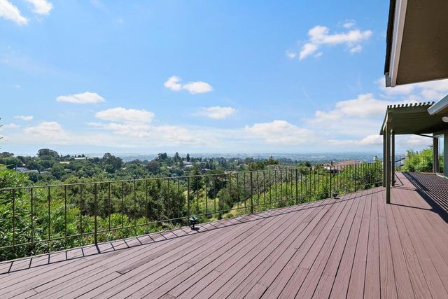3595 Oakes Drive, Hayward, CA 94542