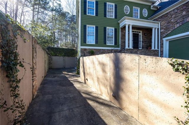 1707 Kenbrook NW Court, Acworth, GA 30101