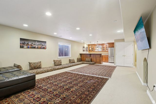 4744 S NINA MARIE CIR, Taylorsville, UT 84123