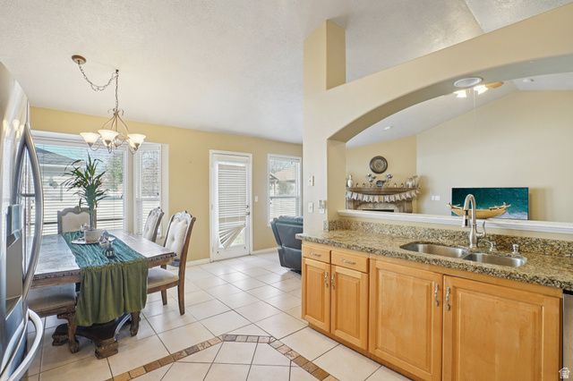 4744 S NINA MARIE CIR, Taylorsville, UT 84123