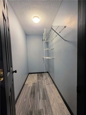 422 S 22nd Street, St Joseph, MO 64501