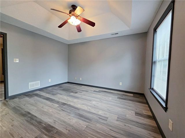 422 S 22nd Street, St Joseph, MO 64501