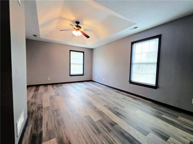 422 S 22nd Street, St Joseph, MO 64501