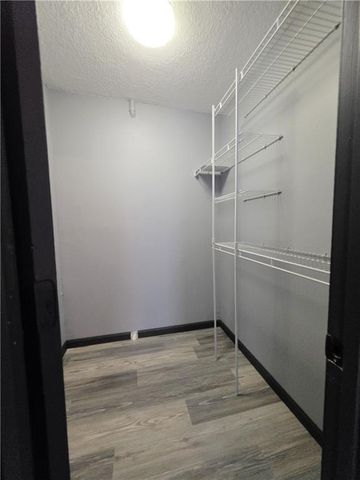 422 S 22nd Street, St Joseph, MO 64501