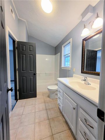 422 S 22nd Street, St Joseph, MO 64501