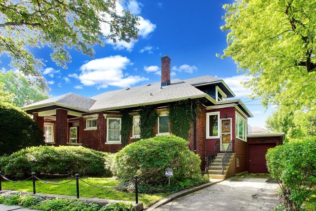 801 Gunderson Avenue, Oak Park, IL 60304