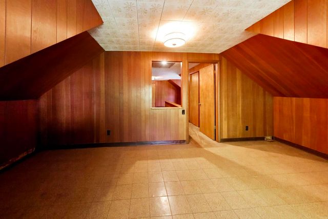 801 Gunderson Avenue, Oak Park, IL 60304