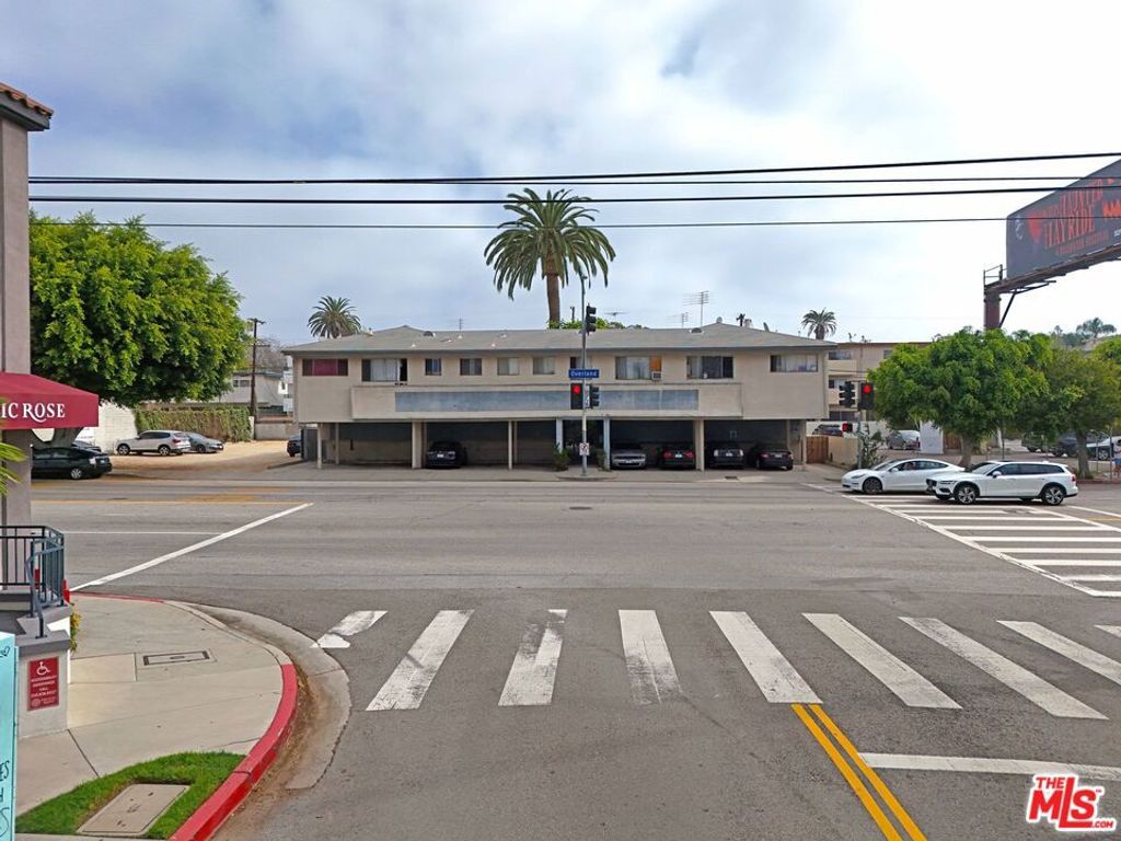 3340 Overland Avenue, Los Angeles, CA 90034 — exterior