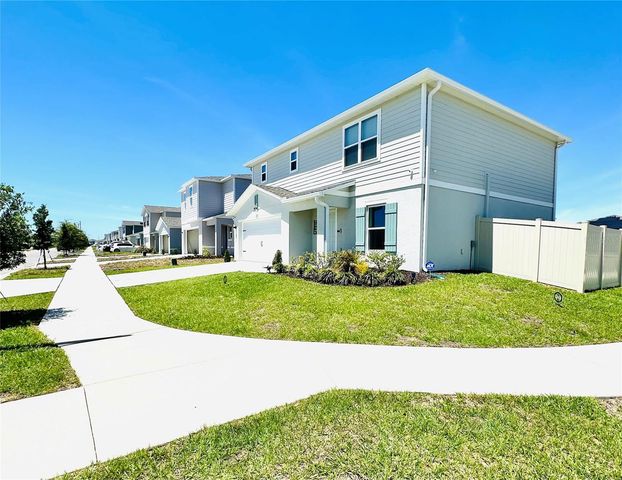 1053 AMBLESIDE DR, Haines City, FL 33844