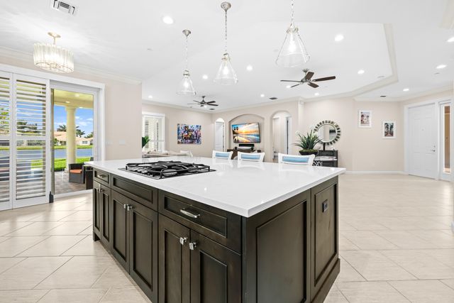 111 Tresana Boulevard 27, Jupiter, FL 33478